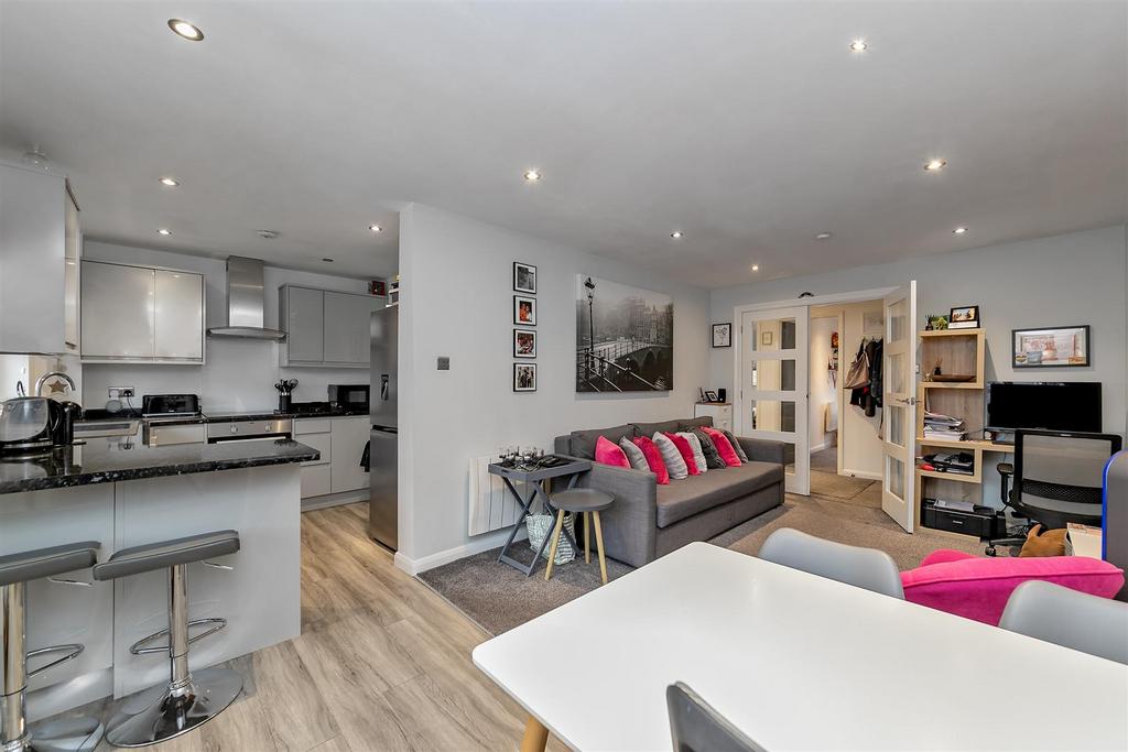 34 The Larches-11.jpg
