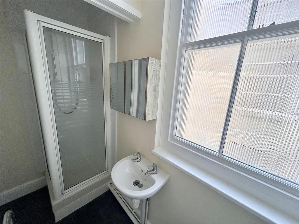Shower 24'.jpg