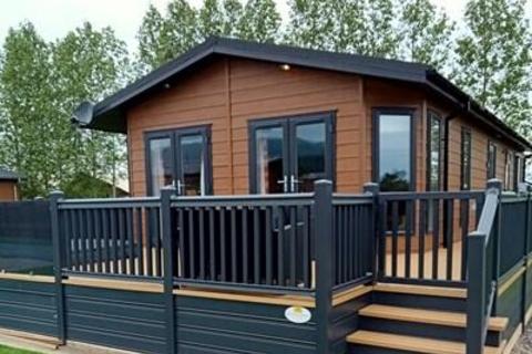 2 bedroom lodge for sale, Maesmawr Farm Resort, Prestige Navigator Lodge, Moat Lane Caersws, SY17 5SE