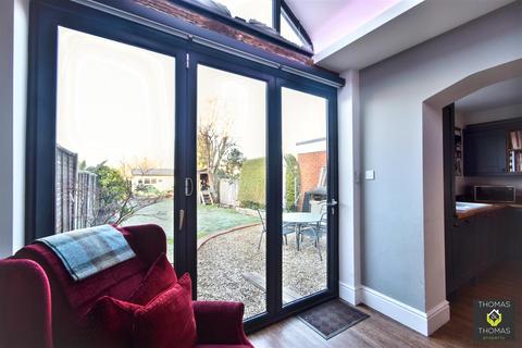 4 bedroom semi-detached house for sale, Elmbridge Road, Gloucester