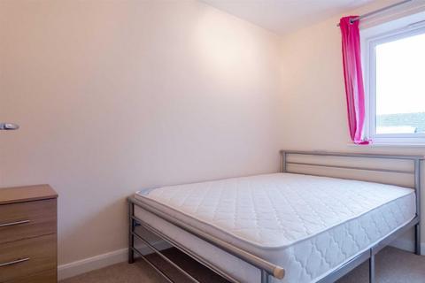 2 bedroom flat to rent, Poppleton Close, Coventry, CV1