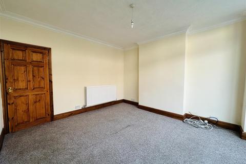 1 bedroom flat to rent, Croft Road, Stockingford, CV10 7DN