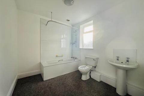 1 bedroom flat to rent, Croft Road, Stockingford, CV10 7DN
