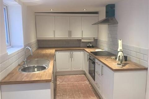 2 bedroom terraced house to rent, Alexandra Road, Northampton NN1