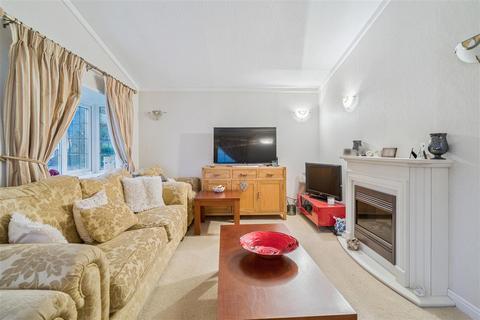 undefined, Wyatts Covert, Denham
