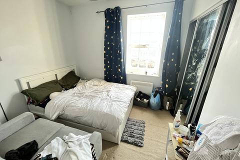 1 bedroom apartment to rent, North Square, Fareham PO17