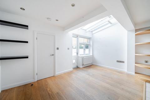 3 bedroom flat for sale, Shaftesbury Road, London, N19