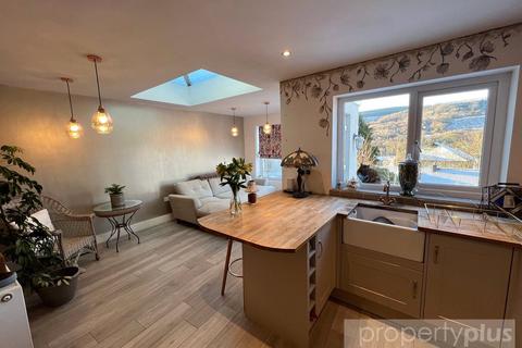undefined, Trip Terrace, Pentre, Rhondda Cynon Taff, CF41