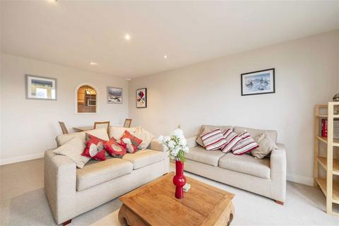 2 bedroom flat to rent, Palgrave Gardens, London NW1