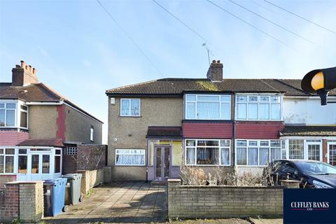4 bedroom end of terrace house for sale, Federal Road, Perivale, Middlesex, UB6