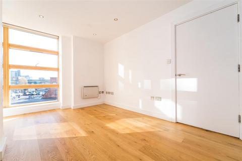 2 bedroom apartment to rent, The Wentwood, Northern Quarter