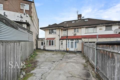 7 bedroom semi-detached house for sale, Beechwood Gardens, London, NW10