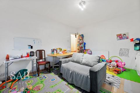 7 bedroom semi-detached house for sale, Beechwood Gardens, London, NW10