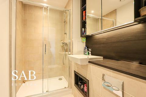 2 bedroom flat to rent, Farine Avenue, Maya House, UB3