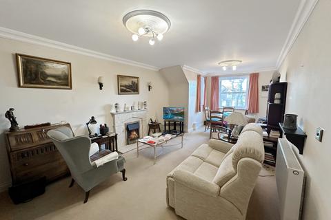 2 bedroom flat for sale, Regent House, 421 Lymington Road, Highcliffe, Dorset. BH23 5EP