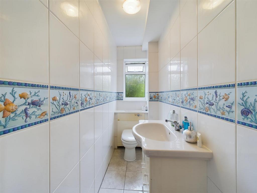First Floor Cloakroom