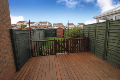 undefined, Nesfield Close, Cayton, YO11