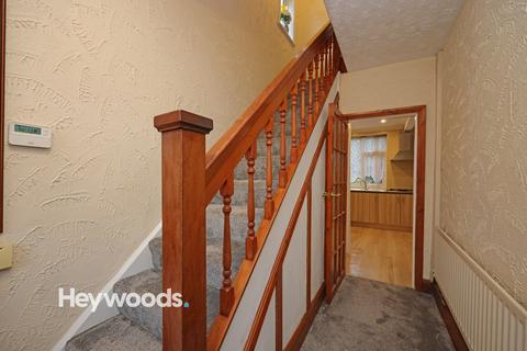 3 bedroom semi-detached house to rent, High Lane, Burslem, Stoke-on-Trent, Staffordshire