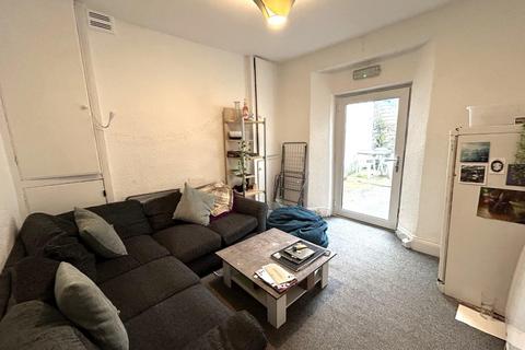 4 bedroom house to rent, Budock Terrace, Falmouth