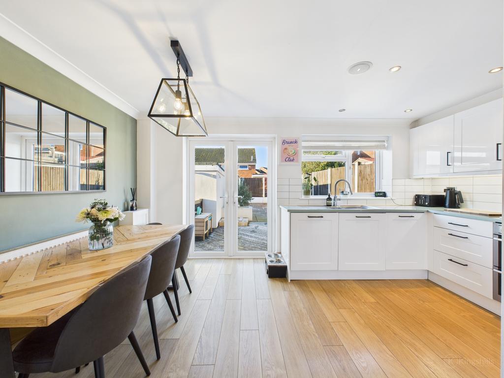 Kitchen/Breakfast Room
