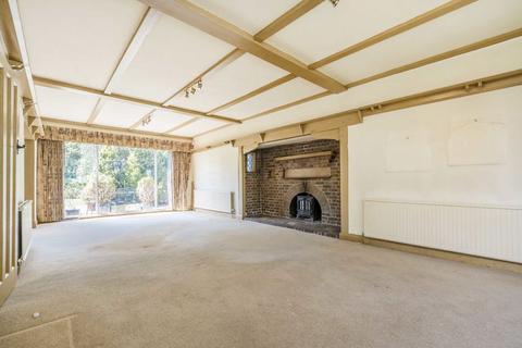 4 bedroom detached house for sale, Harfield Road, Sunbury-On-Thames TW16