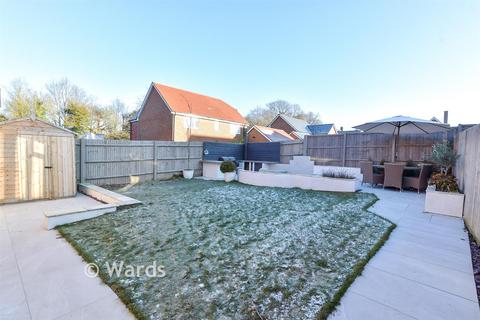 3 bedroom semi-detached house for sale, Pentecost Lane, Maidstone ME15