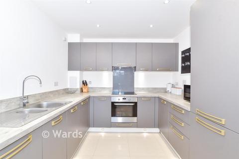 3 bedroom semi-detached house for sale, Pentecost Lane, Maidstone ME15