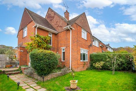 3 bedroom end of terrace house for sale, Hornbeam Road, Reigate, RH2