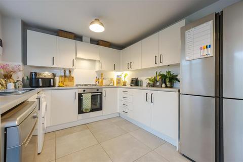 3 bedroom semi-detached house for sale, Cornfield Way, Winterton