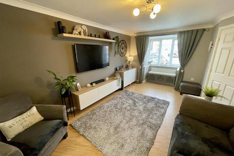 4 bedroom house for sale, Hartington Way, Darlington
