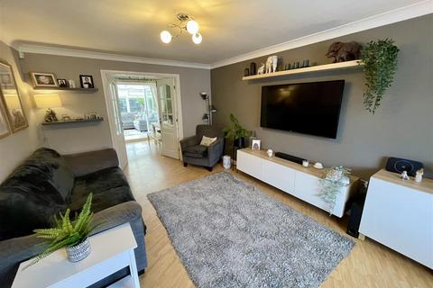 4 bedroom house for sale, Hartington Way, Darlington
