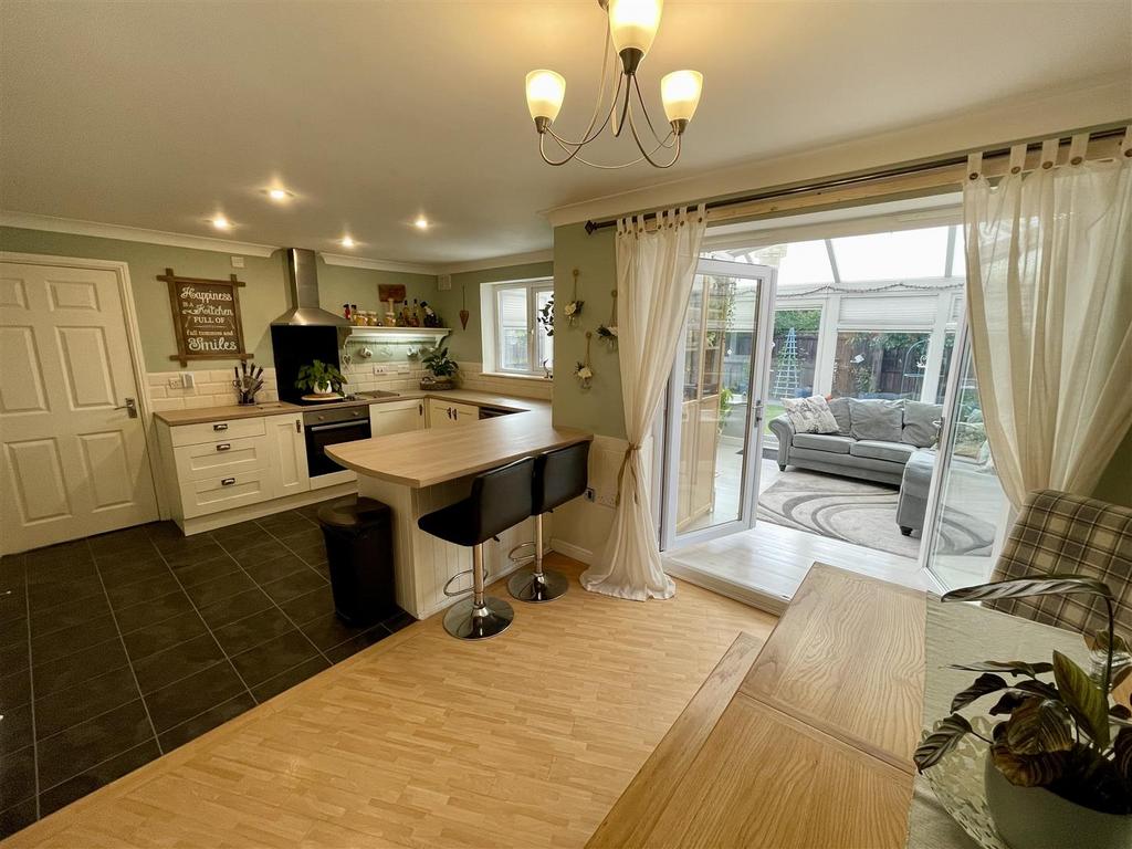 Kitchen / Diner