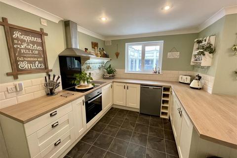 4 bedroom house for sale, Hartington Way, Darlington