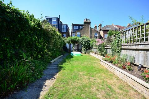 3 bedroom terraced house to rent, Graham Road, Wimbledon, London, SW19