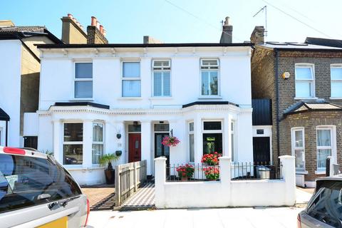 3 bedroom terraced house to rent, Graham Road, Wimbledon, London, SW19