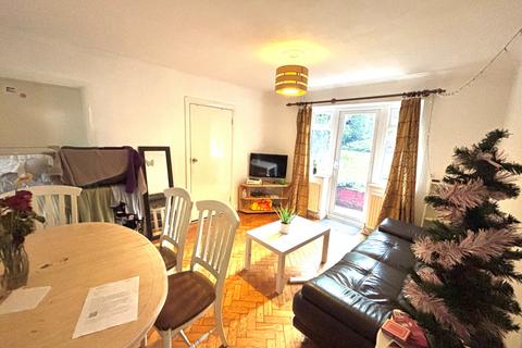 undefined, Mount Lee, Egham, Surrey, TW20