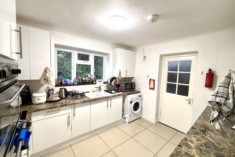 undefined, Mount Lee, Egham, Surrey, TW20