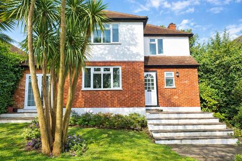 Mount Lee, Egham, Surrey, TW20