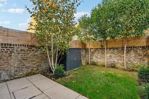 4 bedroom terraced house for sale, Saville Road, London, W4