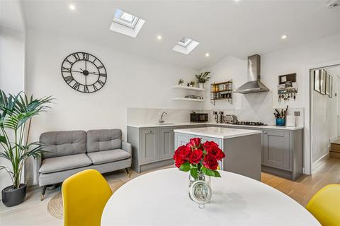 4 bedroom terraced house for sale, Saville Road, London, W4