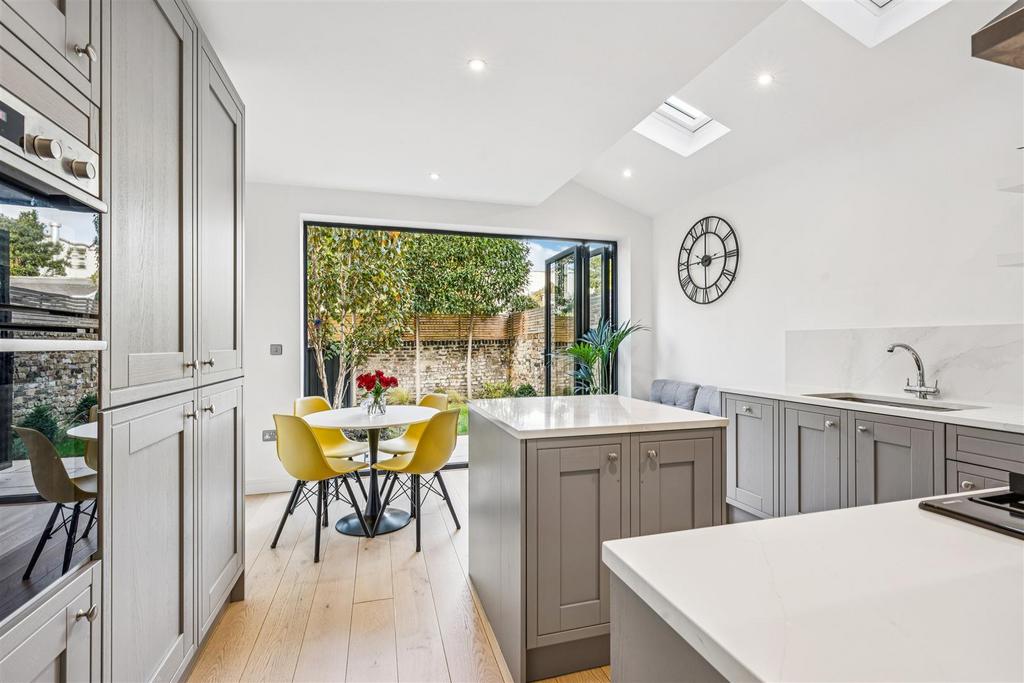 Saville Road, W4 - FOR SALE