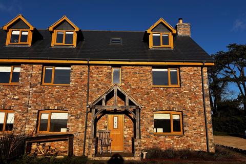 4 bedroom semi-detached house to rent, Wrington Hill, Wrington BS40