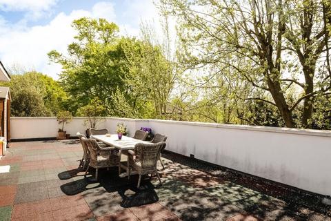 undefined, Wimbledon Park Side, London, SW19