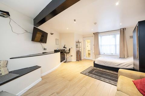 Studio for sale, Swinton Street, King's Cross, London, WC1X