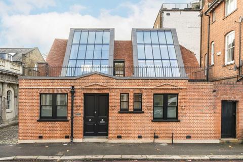 undefined, Narbonne Avenue, London SW4