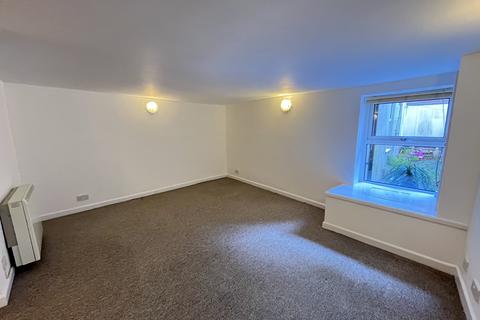 1 bedroom flat to rent, The Triangle, Bournemouth,