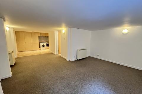 1 bedroom flat to rent, The Triangle, Bournemouth,