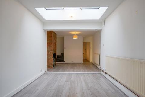 4 bedroom terraced house to rent, St Johns Road, Berkshire RG1