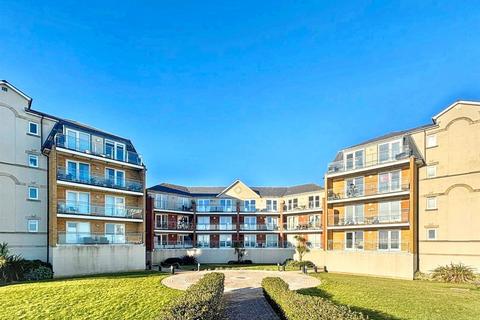 2 bedroom flat for sale, San Diego Way, Eastbourne