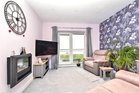 2 bedroom flat for sale, San Diego Way, Eastbourne